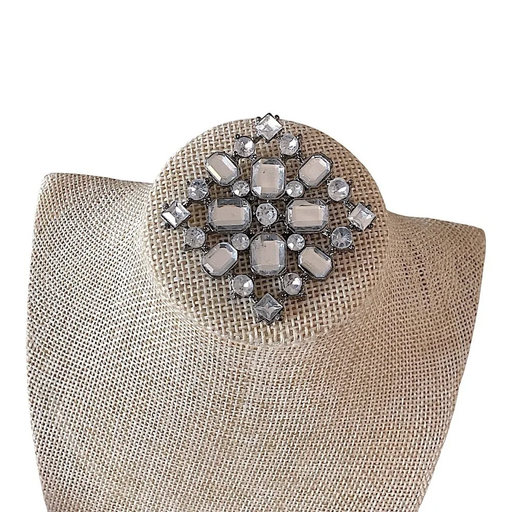 Vintage Elegant Pearl Style Necklace & Rhinestones in Silver Jewelry 2 pc Set